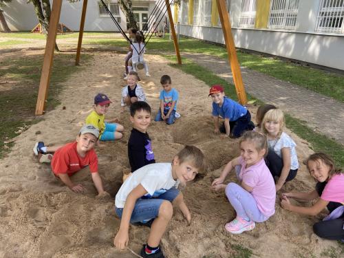 3.oddělení na školní zahradě