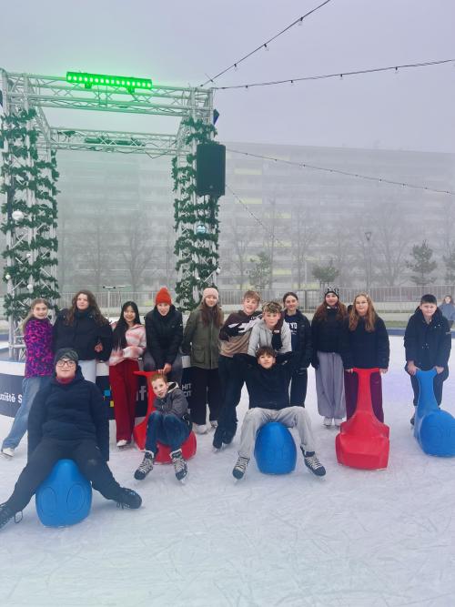 7.C Vánoce se&nbsp;blíží, brusle sviští 1