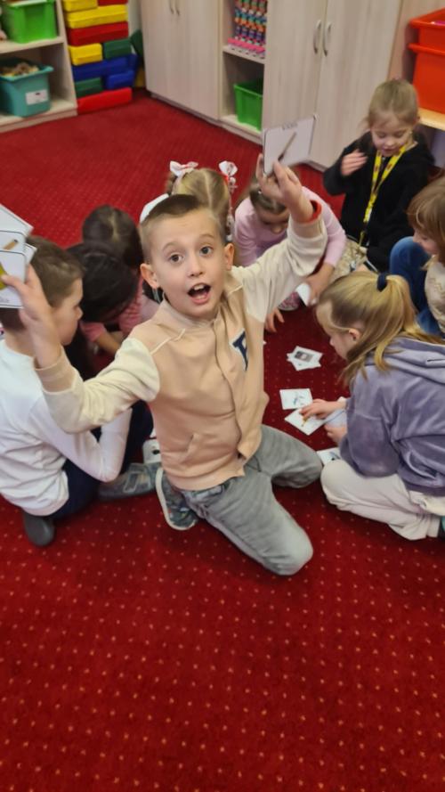 Kroužek "Zábavné čtení a literatura" - únor